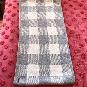 Tommy Hilfiger knit infinity scarf